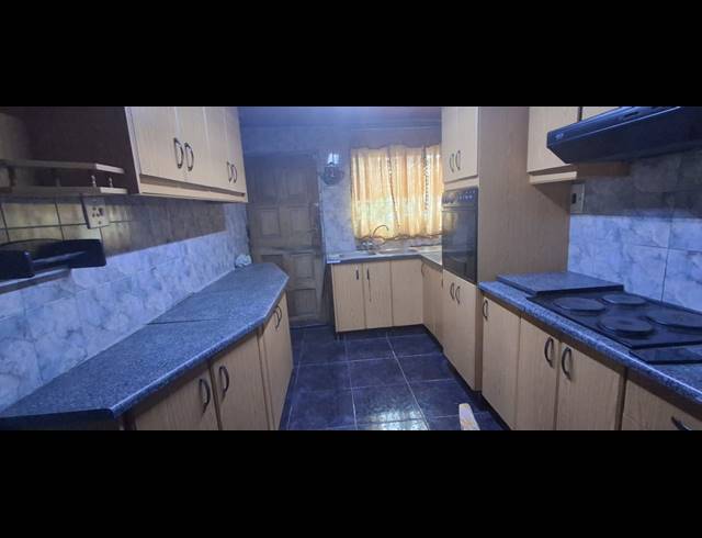 3 BEDROOM FREESTANDING TO LET IN LENHAM